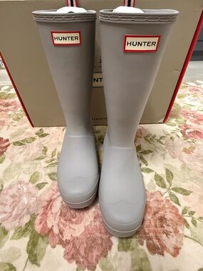 Hunter NEW IN BOX Play Tall Rain Boot